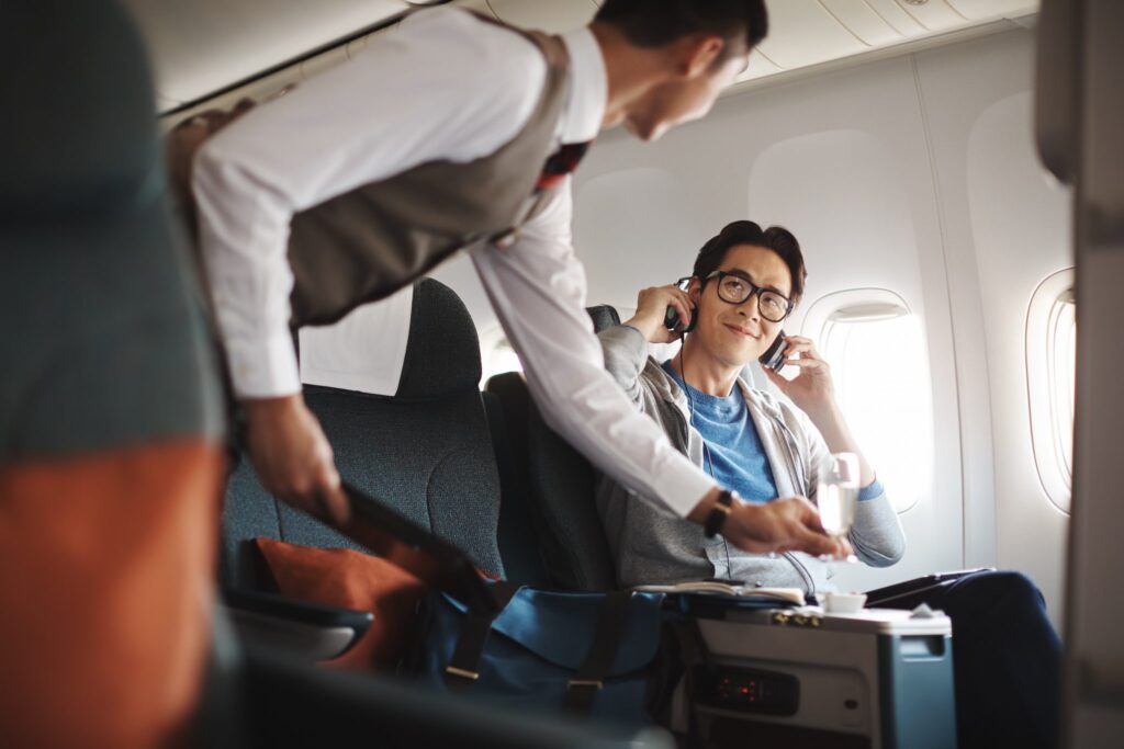 LONDON CALLING: Cathay Pacific is Hiring New Cabin Crew - Including in London