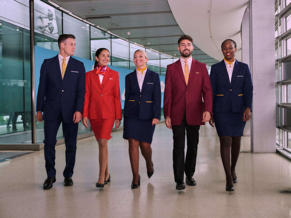 cabin crew of ryanair companies