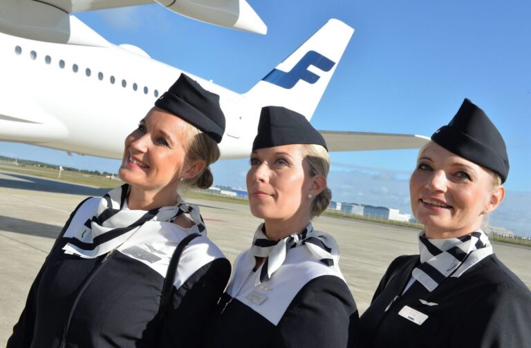 finnair cabin crew