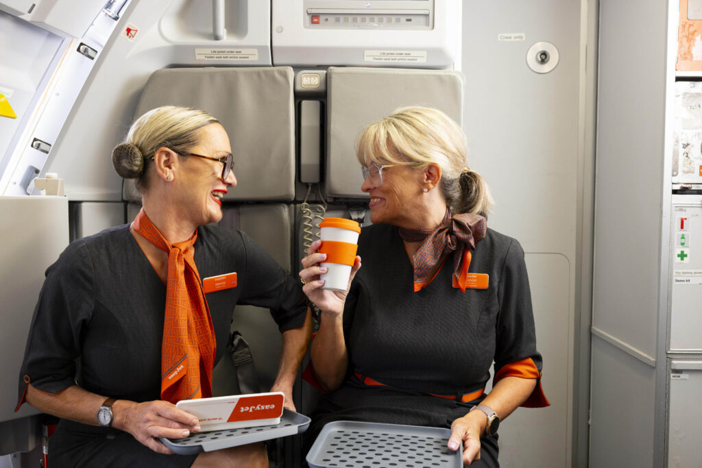 easyjet cabin crew